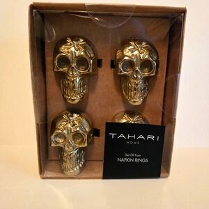 Napkin Set of 4 Halloween skulls